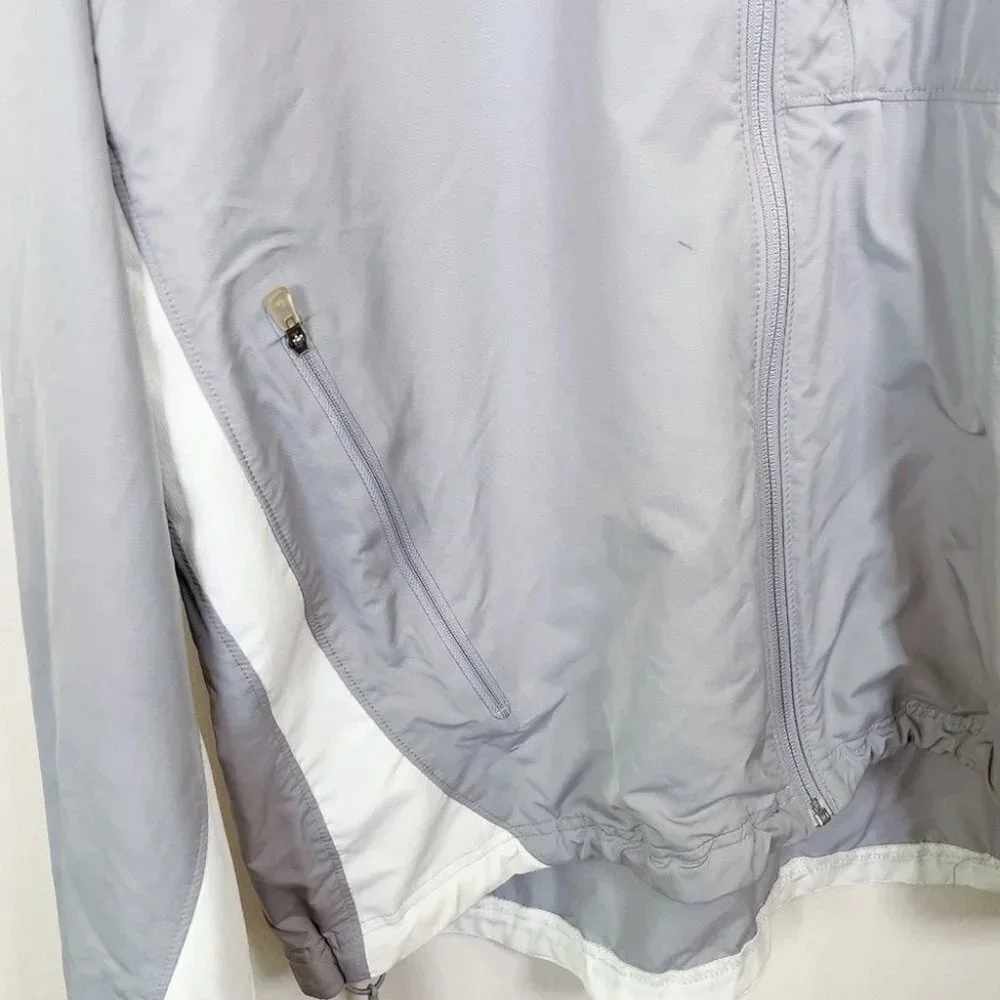 The North Face Men's Flight Series Light Weight Windbreaker Jacket